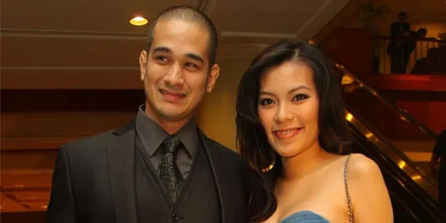 Okan Cornelius - Vivian Jaga Kehamilan Anak Pertama