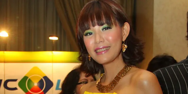 Olga Lydia Jadi Salah Satu Sutradara 'RECTOVERSO' Olga Lydia Jadi Salah Satu Sutradara 'RECTOVERSO'