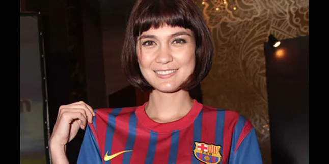 Luna Maya Ternyata Idolakan Messi