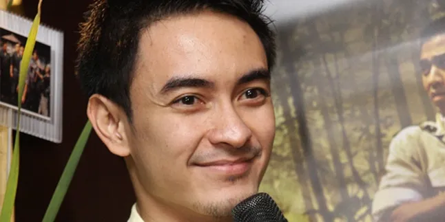 Foto Kemaluan Jadi Bukti Perselingkuhan Zumi Zola