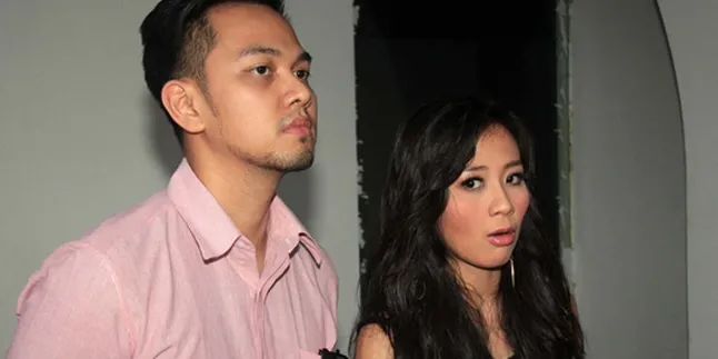 Astrid Sartiasari - Arlan Buka Bisnis Bareng