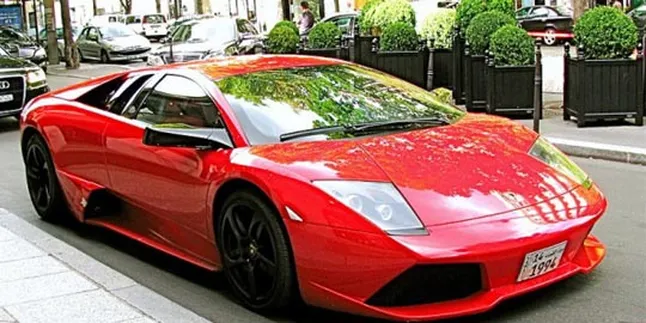 Siapa Bintang Korea Pemilik Mobil Mewah Tercepat?