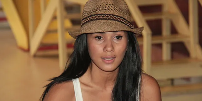 Nova Eliza Sibuk Promo Single Keluar Kota