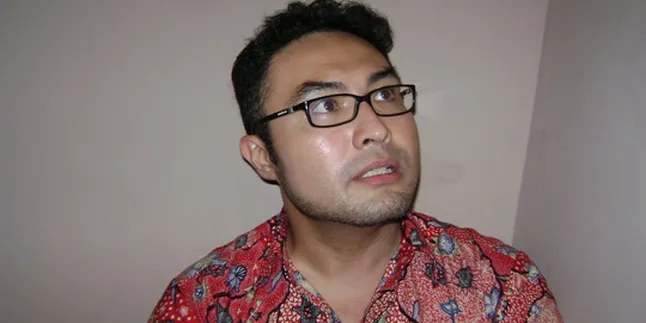 Surya Saputra Jualan Nasi Online