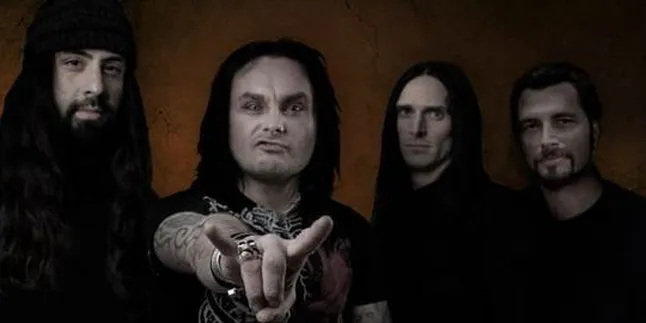 Personel Anthrax & Cradle of Filth Bentuk Supergrup