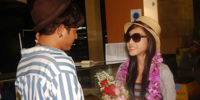 Dwi Andhika: Pakaian Tertutup, Elly Tran Masih Seksi