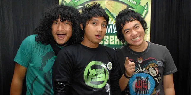 Bajaj Berusaha Selalu Tampil Bertiga