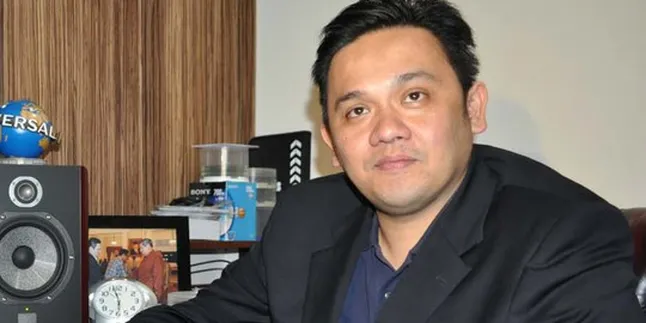 Rina Usahakan Damai Dengan Anak Nia Daniati