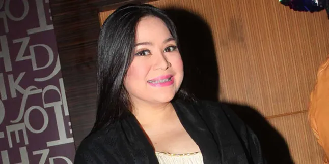 Annisa Bahar Beri 'Nama Singkatan' Untuk Bayinya