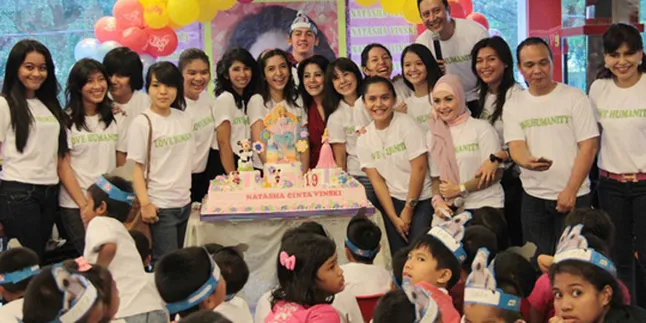 Para Duta Anti Aging Kampanyekan Gerakkan Love Humanity