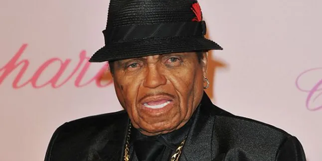 Miskin, Ayah Michael Jackson Jual Parfum Murahan?