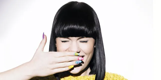 Jessie J Tantang Cium Rihanna di Brit Awards