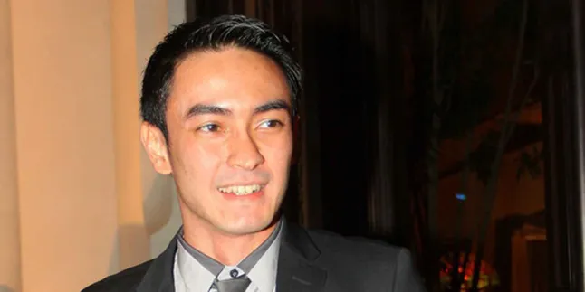 Zumi Zola Buka Aibnya Sendiri