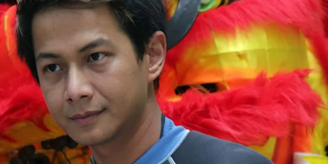 Suka Renang, Delon Takut Menyelam?