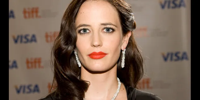 Gadis Bond Jadi Pemeran Utama di Sekuel '300'