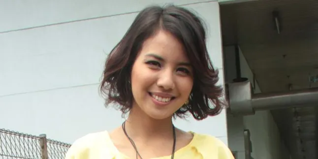 Tya Ariestya: Kasihan Ade Namnung di Sana