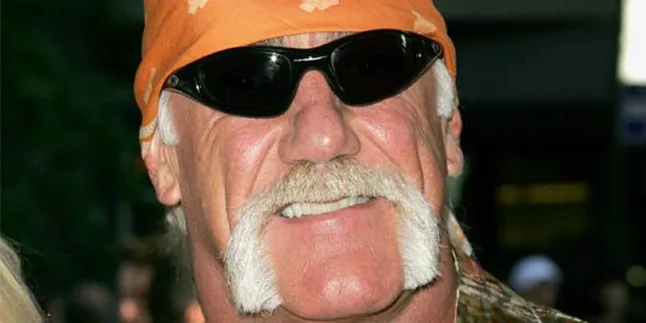 Cukur Kumis, Hulk Hogan Dapat Miliaran?