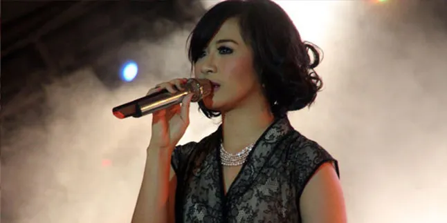 Astrid, Fadly, Glenn Jadi 'Trio Vokal' Peterpan