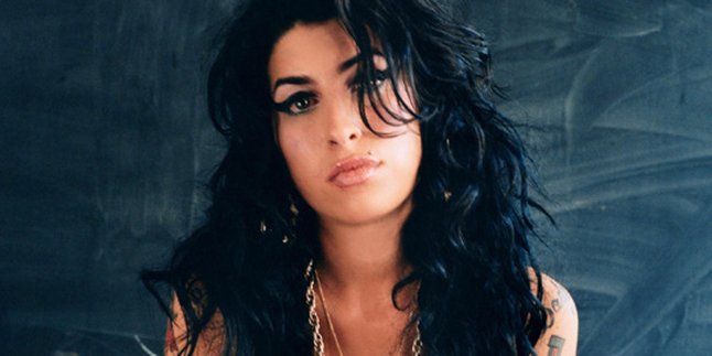 Amy Winehouse Bawa Duka di Grammy Awards