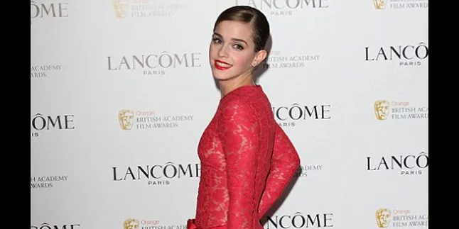 Emma Watson Main Sihir Lagi?