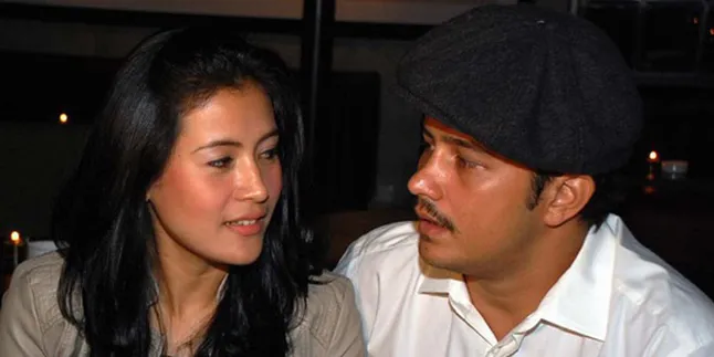 'Coklat Kadaluarsa' Temani Valentine Fathir - Fera 'Coklat Kadaluarsa' Temani Valentine Fathir - Fera