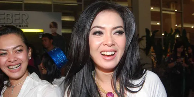 Syahrini Sempat Masak Untuk Calon Mertua