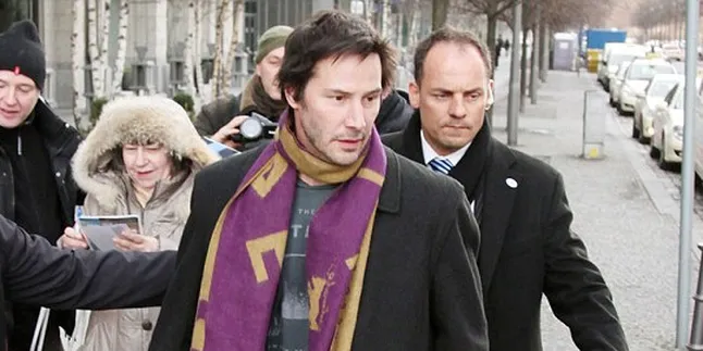 Keanu Reeves Diduga Seorang Vampir!