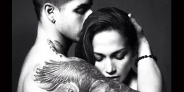 Valentine, JLo Pamer Foto Mesra Bareng Pacar