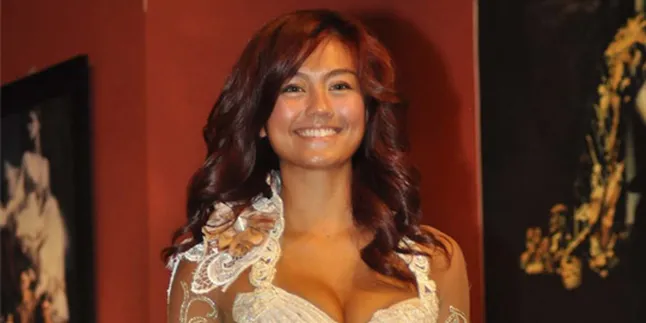 Agnes Monica Raih Nominasi Kids Choice Awards 2012