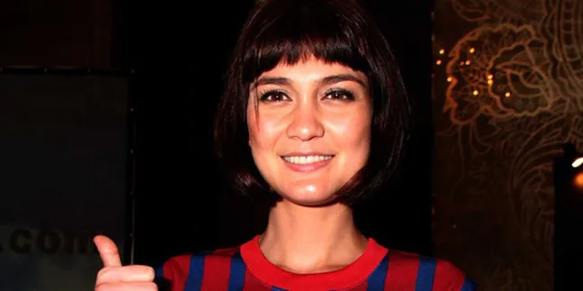 Luna Maya Tampil Seksi di Iklan Baru!