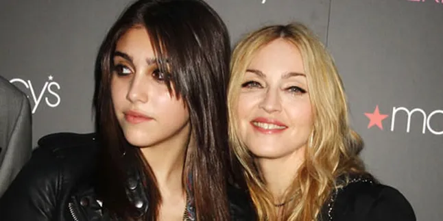Madonna Ajak Putrinya di Tur MDNA