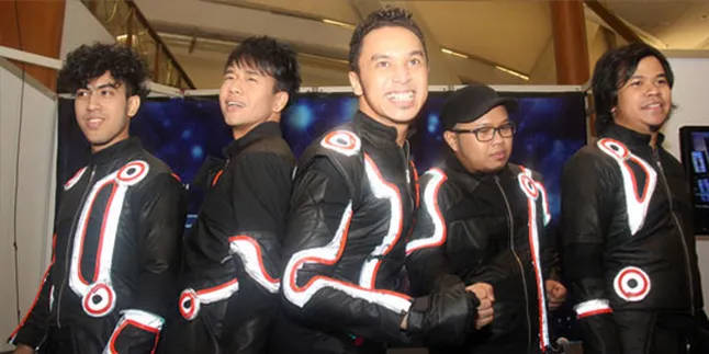 Randy Nidji Nikah Mei 2012