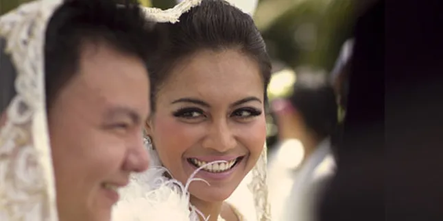 Denada Bantah Nikah Beda Keyakinan