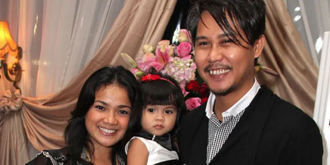 Nirina Hamil Anak Kedua, Ernest Cokelat Ngidam