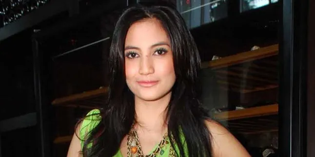 Natasha Dewanti Pasrahkan Jenis Kelamin Anak