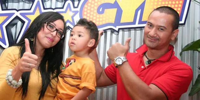 Foto Angie Pegang BB Akan Jadi Barang Bukti