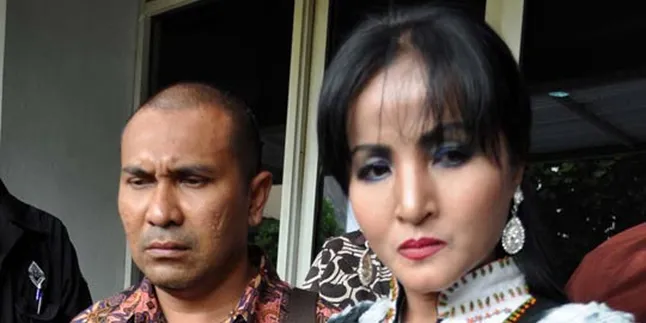 OC Kaligis Tak Wakili Keluarga Moerdiono?