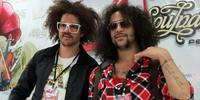 Ups! LMFAO Nyaris Jatuhkan Madonna