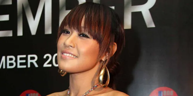 Bikin Seksi, Pinkan Mambo Pilih Belly Dance