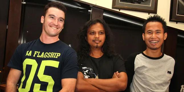 Gugun Blues Shelter Buka Konser Sum 41 Gugun Blues Shelter Buka Konser Sum 41