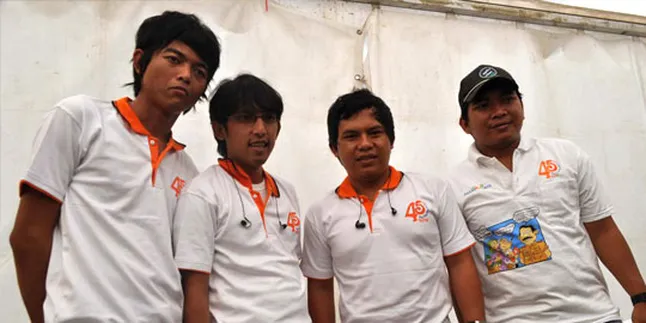 Apoy Kaget Pengusaha Korea Hafal Lagu Wali