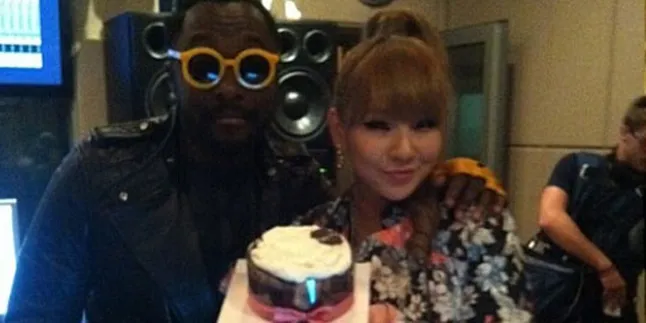 Will.i.am Rayakan Ulang Tahun CL Will.i.am Rayakan Ulang Tahun CL