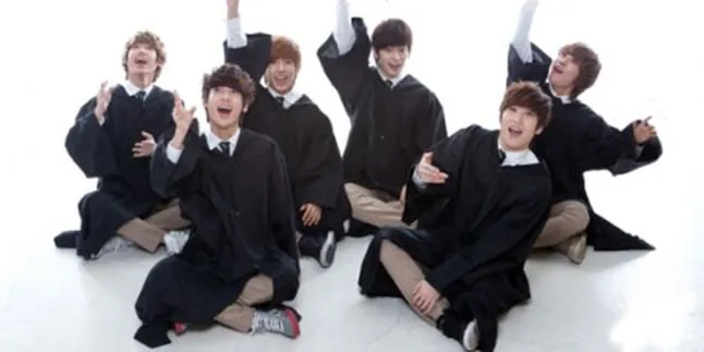 Boyfriend Lulus Dari W Academy