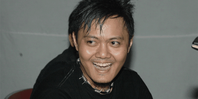 Karena Bimbo, The Fly Jadi Flamboyan