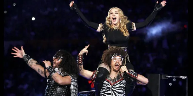 Madonna Gandeng LMFAO dan Mika di MDNA