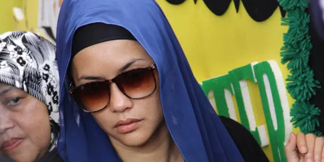 Ayah Sarah Sechan Meninggal Tepat Ultah Pernikahan