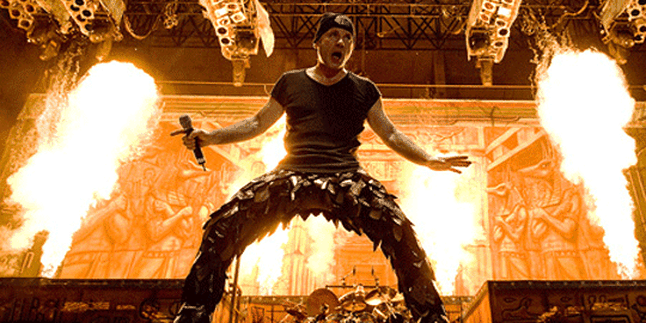 Gelar Kehormatan Untuk Vokalis Iron Maiden Gelar Kehormatan Untuk Vokalis Iron Maiden