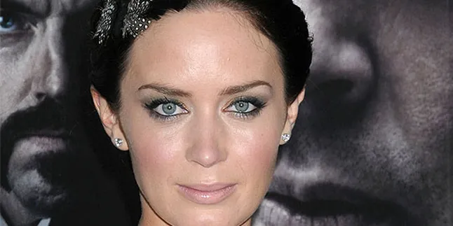 Emily Blunt Ingin Coba Jadi James Bond