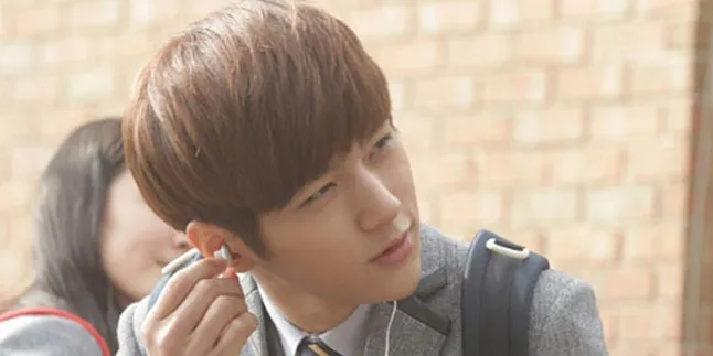 L Infinite Getarkan Hati Fans Dengan Seragam Sekolah