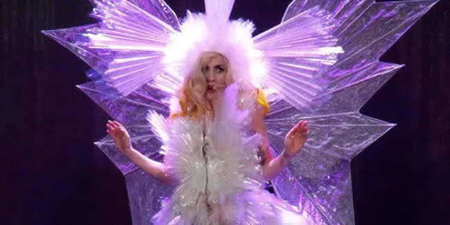 Lady GaGa Bawa 9 Jet Pribadi ke Indonesia